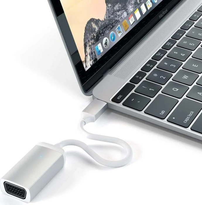 Satechi USB-C auf VGA Adapter, silver