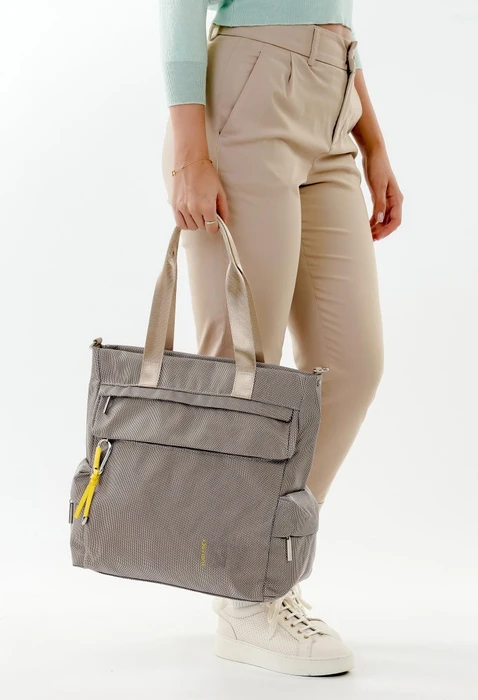 Suri Frey Sports Marry Big Shopper sand