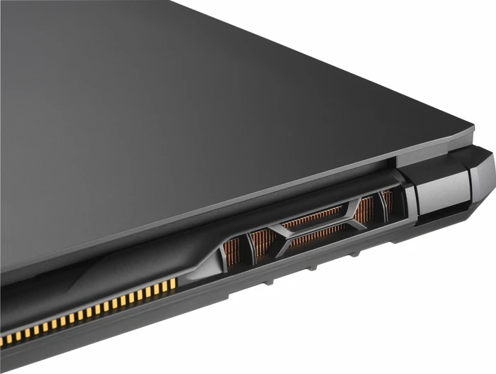 GIGABYTE AORUS 17X, Core i9-12900HX, 32GB RAM, 1TB SSD, GeForce RTX 3070 Ti, DE