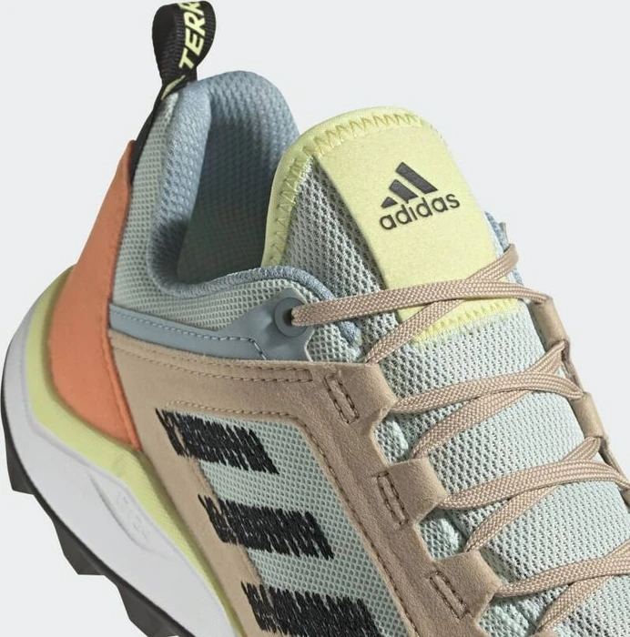 adidas Terrex Agravic TR UB dash green/core black/pale nude (Damen)
