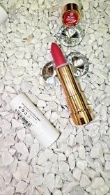 Essence This Is Me. Semi Shine Lipstick 104 first love, 3.3g