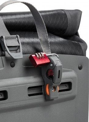 Vaude Aqua Back Luminum Single Gepäcktasche schwarz
