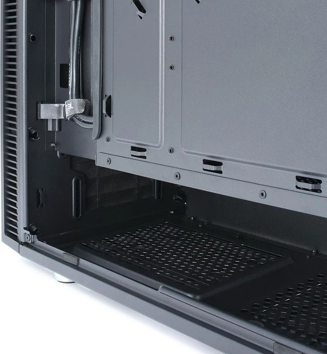 Fractal Design Define C, schallgedämmt