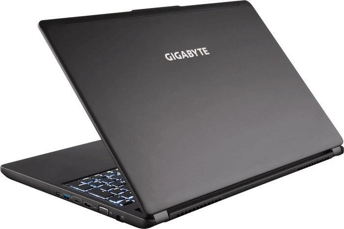 GIGABYTE P37X v6, Core i7-6700HQ, 16GB RAM, 512GB SSD, 1TB HDD, GeForce GTX 1070, DE