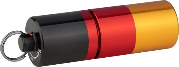 OLight i1R2 Pro Taschenlampe nationalflagge