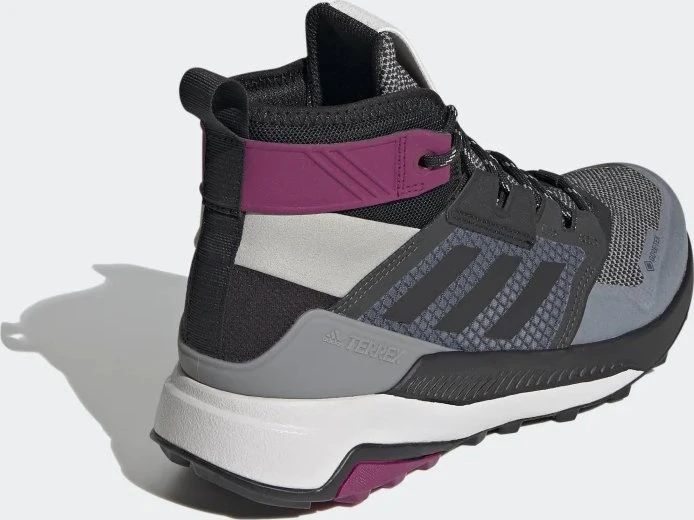 adidas Terrex Trailmaker Mid GTX metal grey/core black/power berry (Damen)