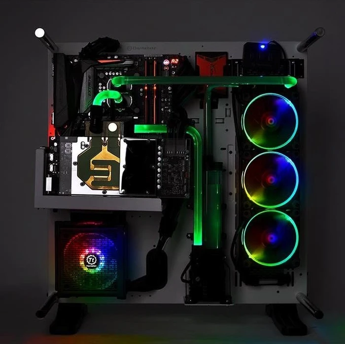 Thermaltake German Series Hamburg Pro RGB 550W, ATX 2.4