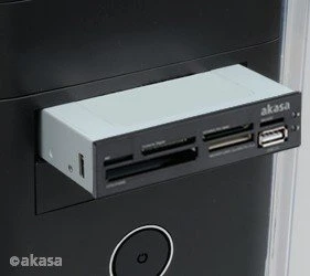 Akasa Internal Multi-Slot-Cardreader, USB 2.0 9-Pin Stecksockel [Stecker]