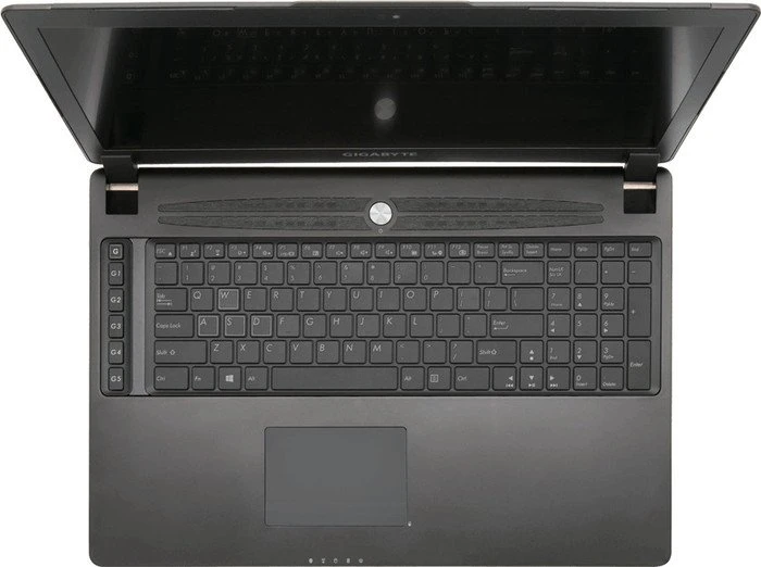 GIGABYTE P37X v6, Core i7-6700HQ, 16GB RAM, 512GB SSD, 1TB HDD, GeForce GTX 1070, DE