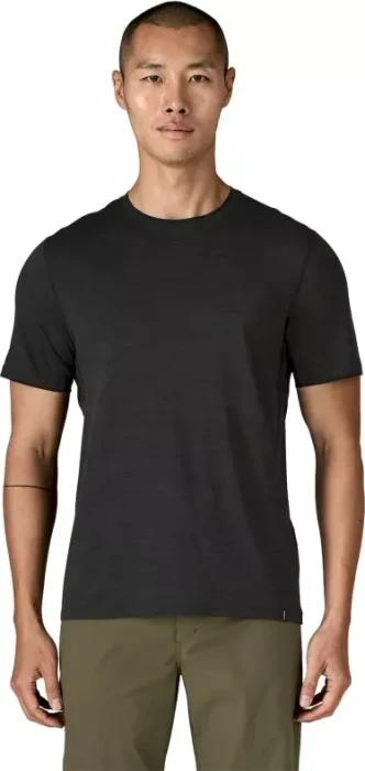 Patagonia Capilene Cool Ultra Funktionsshirt kurzarm black/forge gray x-dye (Herren)