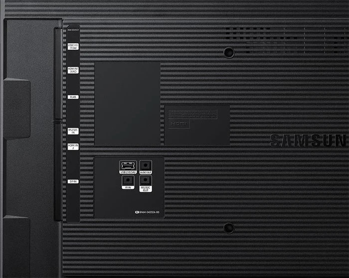 Samsung QM32R-A, 31.5"