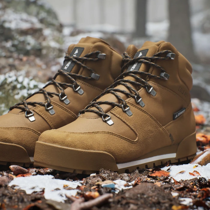 adidas Terrex Snowpitch Cold.RDY bronze strata/semi impact orange