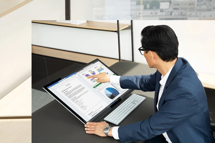 Microsoft Surface Studio 2+, Core i7-11370H, 32GB RAM, 1TB SSD, GeForce RTX 3060, UK