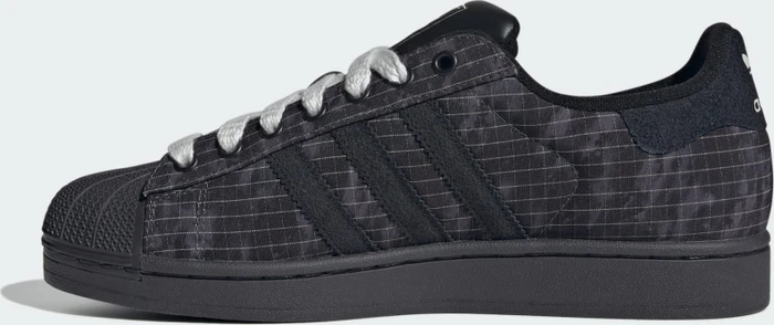 adidas Superstar II grey six/core black/utility black (Damen)
