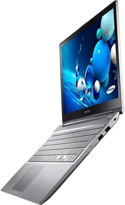 Samsung ATIV Book 8 - 880Z5E, silber, Core i7-3635QM, 8GB RAM, 1TB HDD, Radeon HD 8870M, DE