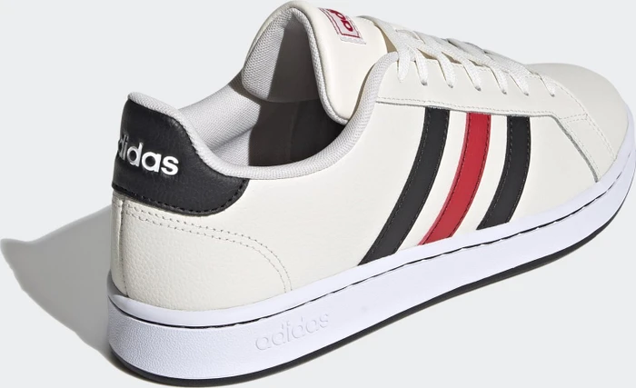 adidas Grand Court chalk white/core black/scarlet