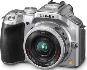 Panasonic Lumix DMC-G5 silber mit Objektiv Lumix G X Vario PZ 14-42mm 3.5-5.6 ASPH OIS
