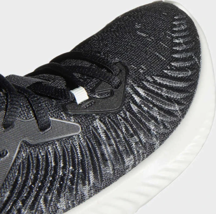 adidas Alphabounce+ Run Parley core black/linen green/ftwr white (Damen)