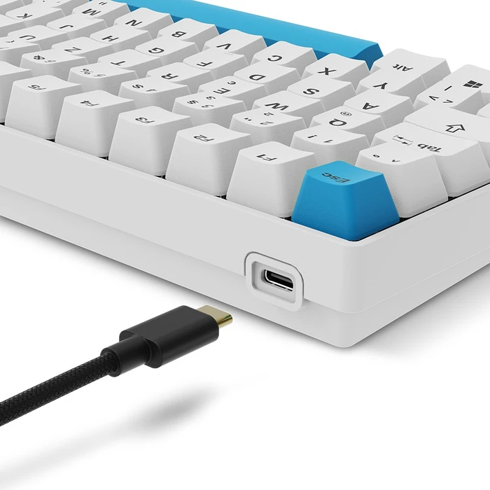 Sharkoon Skiller SGK50 S2 PBT, weiß, LEDs RGB, hot-swap, Gateron G Pro 3.0 YELLOW, USB, DE