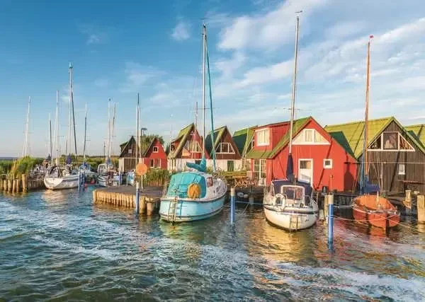 Ravensburger Puzzle Romantische Hafenwelt von Ahrenshoop