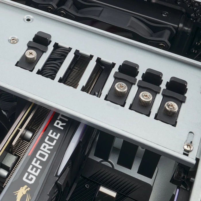 SilverStone RM44, Rackmount Storage, schwarz, 4HE, ATX