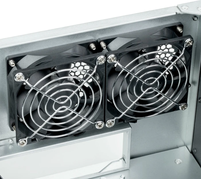 SilverStone RM61-312, schwarz, 6HE, ATX