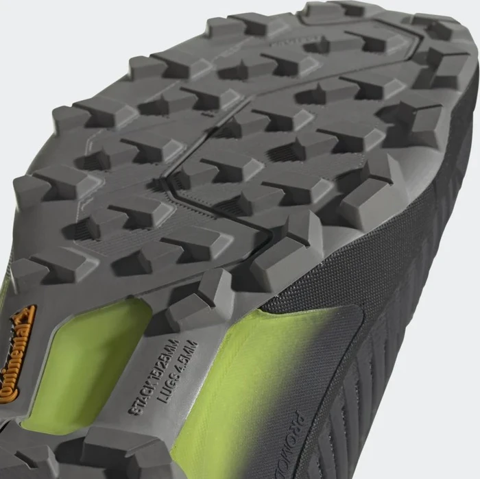 adidas Terrex Swift R3 core black/grey one/solar yellow (Herren)