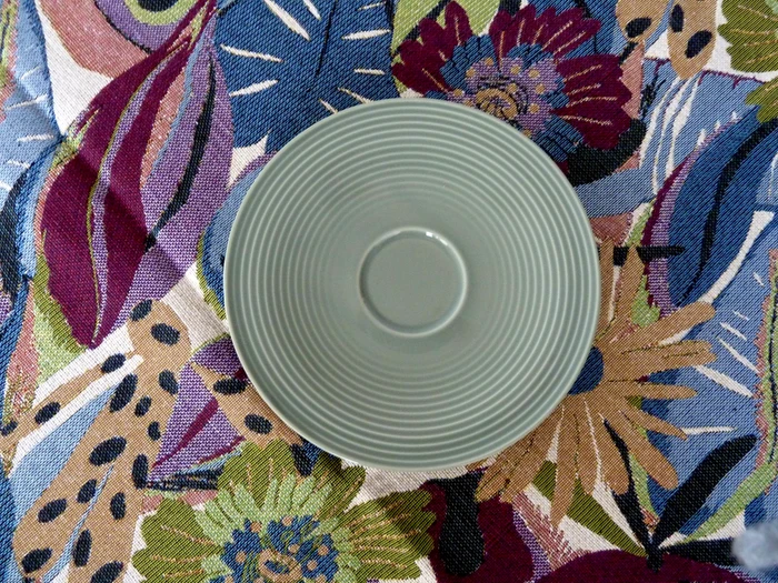 Seltmann Weiden Beat Color Glaze Kombi-Untertasse 16.7cm salbeigrün