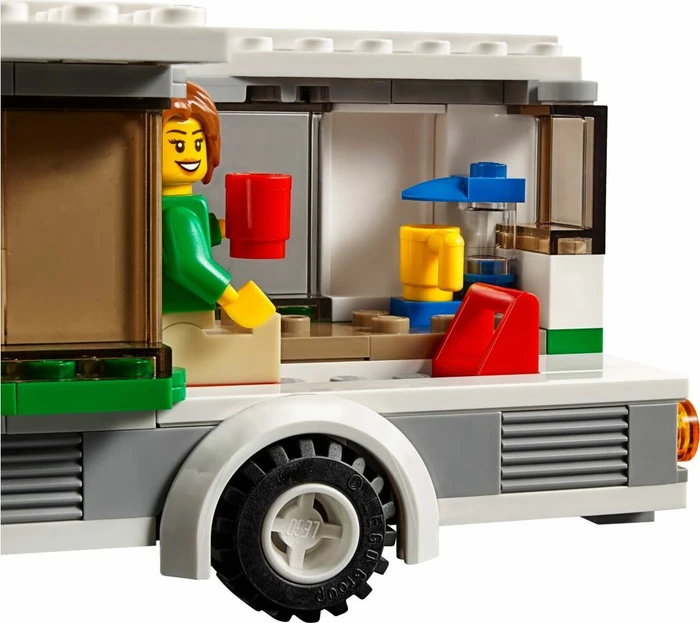 LEGO City Starke Fahrzeuge - Van & Wohnwagen