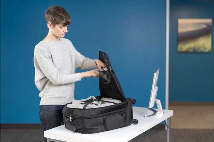 Kensington Contour 2.0 Pro Overnight 17" Laptop Trolley schwarz