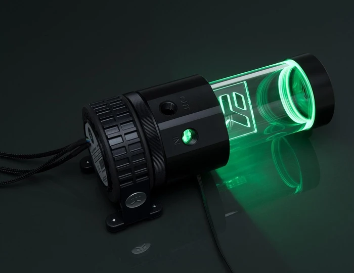 EK Water Blocks EK-RES 140 Revo D5 RGB PWM mit Pumpe