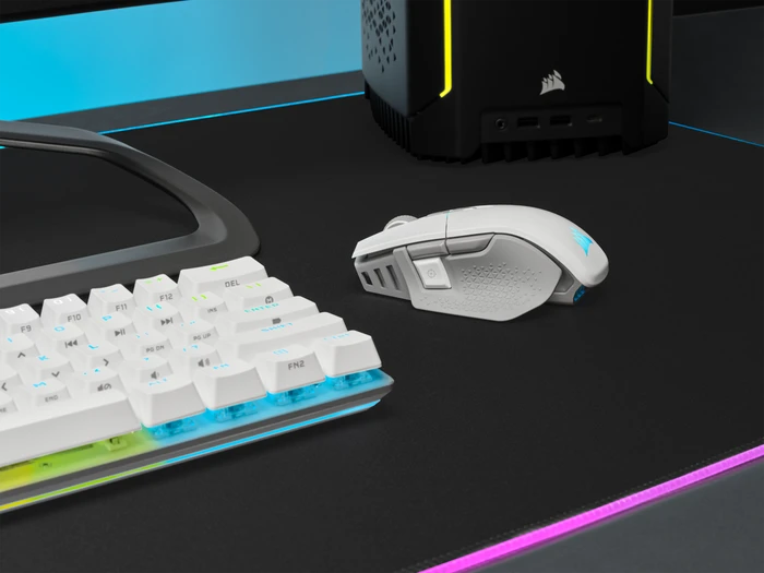 Corsair Gaming M65 RGB Ultra Wireless, weiß/hellgrau, USB/Bluetooth