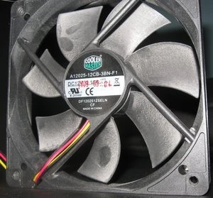 Cooler Master Elite 330 schwarz, Acrylfenster