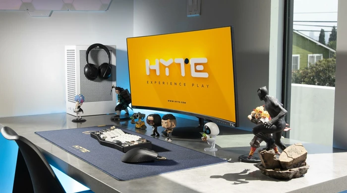 Hyte Revolt 3, weiß, Mini-ITX, 700W SFX