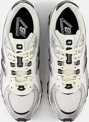 New Balance 204L silver metallic/black