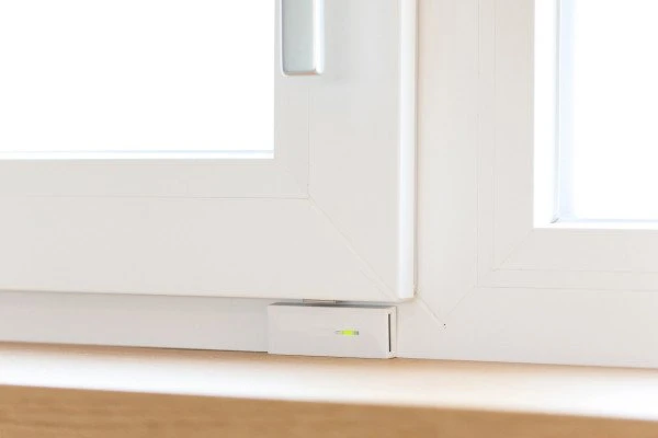 Loxone Tür- und Fensterkontakt Air weiß, Schließ-/Öffnungssensor