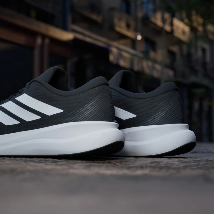 adidas Runfalcon 6 core black/cloud white/carbon (Herren)