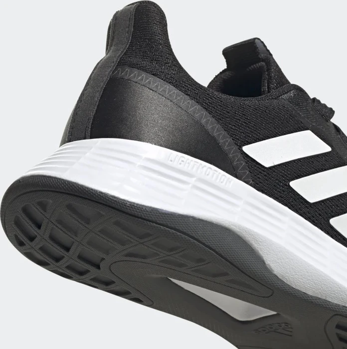 adidas QT Racer Sport core black/cloud white/grey six (Damen)