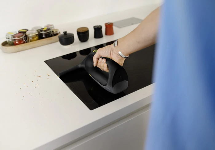 Kärcher WV 2 Universal Precision+ black