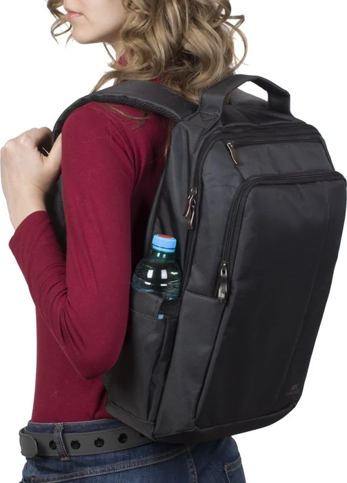 RivaCase Central 8262 Laptop Rucksack 15.6", schwarz