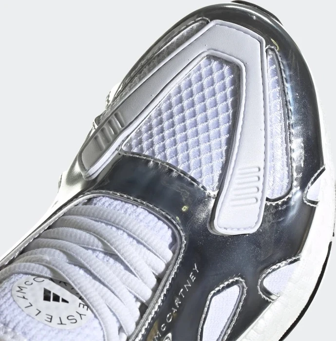 adidas Ultraboost 22 silver metallic/cloud white/core black (Damen)