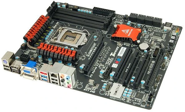 Biostar TZ77XE4 (Intel 1155)