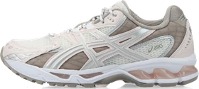 Asics Gel-Nimbus 10.1 cream/pink cloud