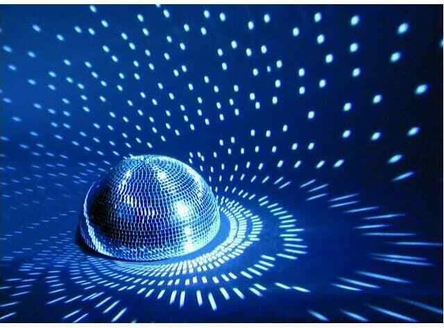 Showtec Half-mirrorball 40cm