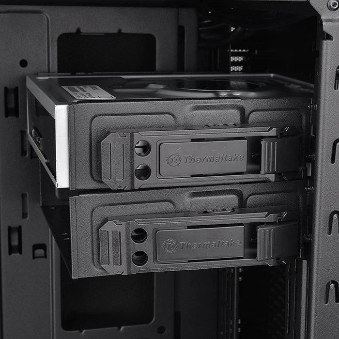 Thermaltake Suppressor F31, schallgedämmt