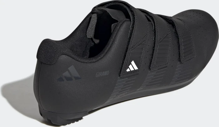 adidas Girano core black/carbon/cloud white
