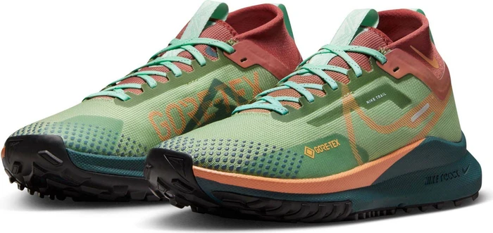 Nike React Pegasus Trail 4 Gore-Tex alligator/mint foam/canyon rust/orange trance (Damen)
