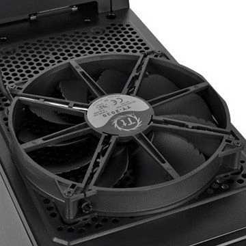 Thermaltake Urban S41, Acrylfenster