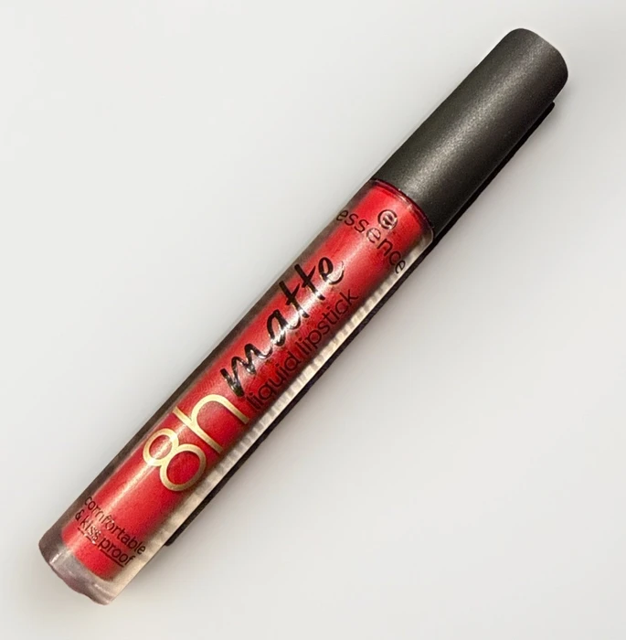 Essence 8h Matte Liquid Lipstick 07 classic red, 2.5ml