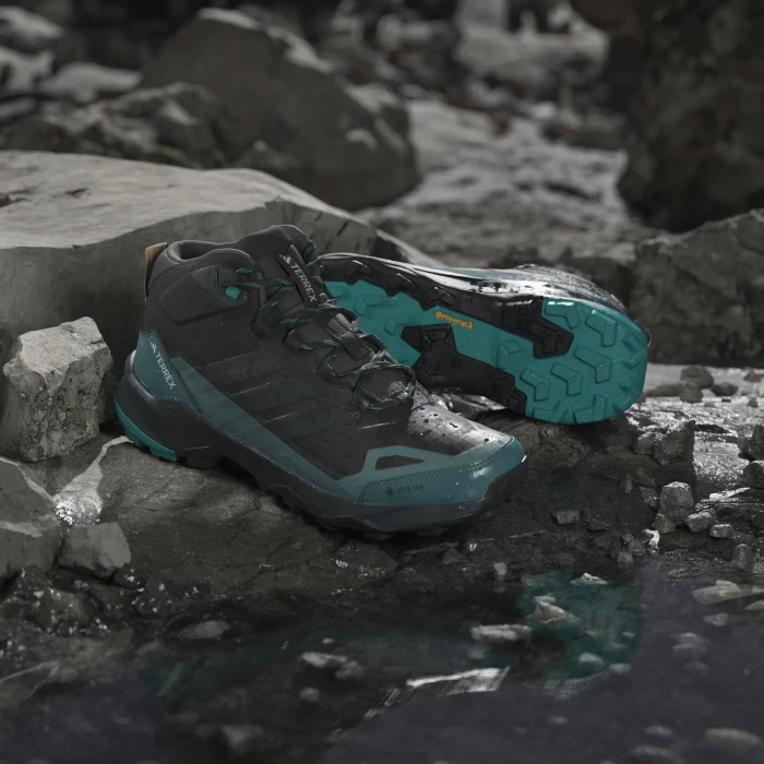 adidas Terrex Skychaser AX5 Mid GTX core black/carbon/pure teal (Herren)